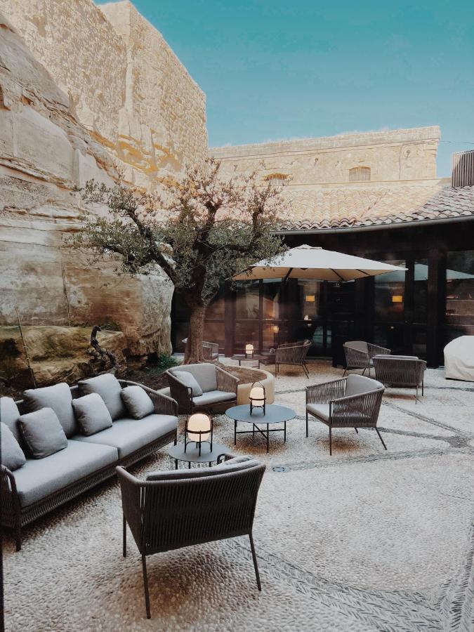 Hotel Santa Maria Briones Exterior foto