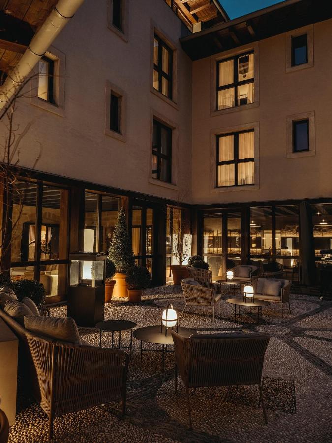 Hotel Santa Maria Briones Exterior foto